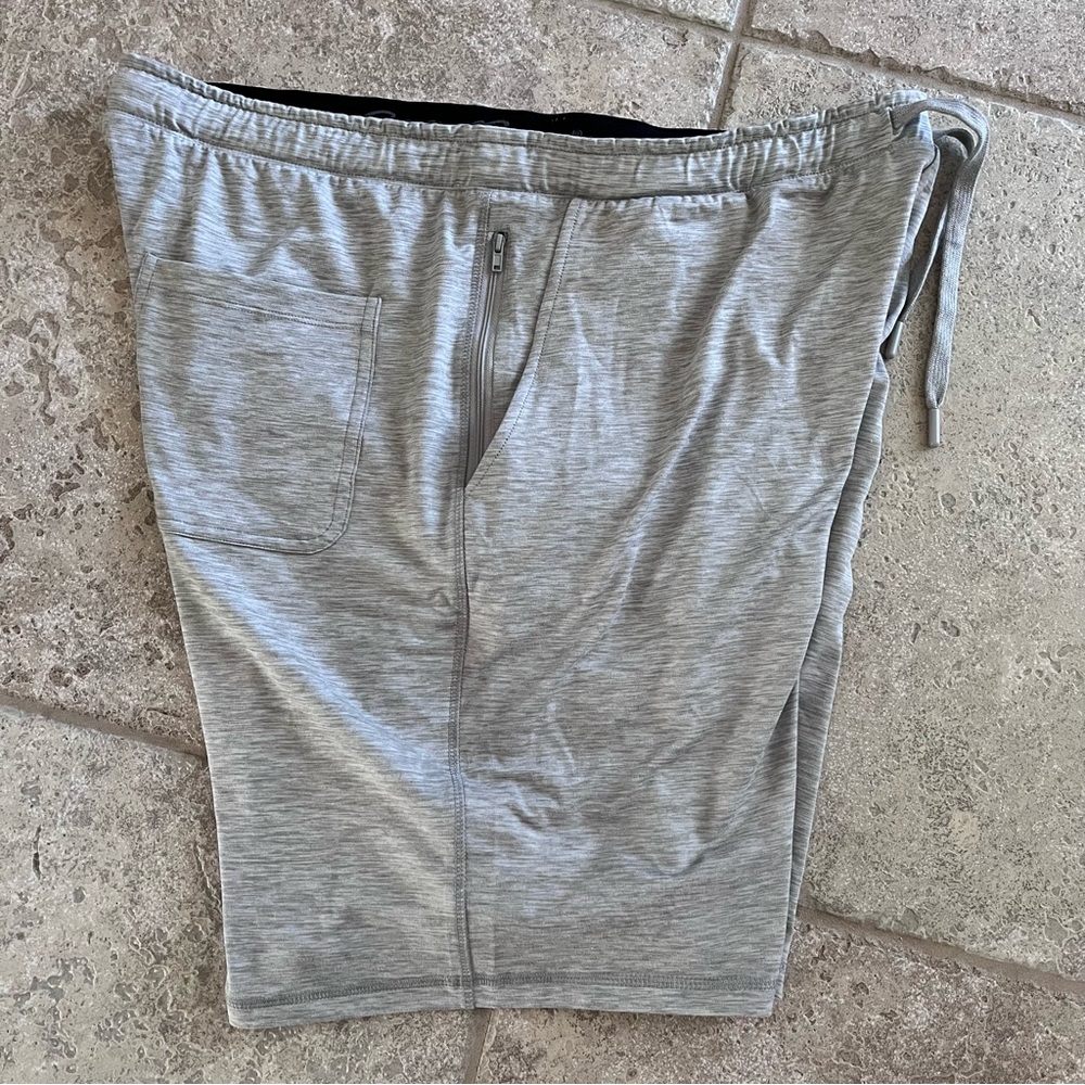 Eddie Bauer Heather Gray XL Men’s Lounge Shorts with Pockets